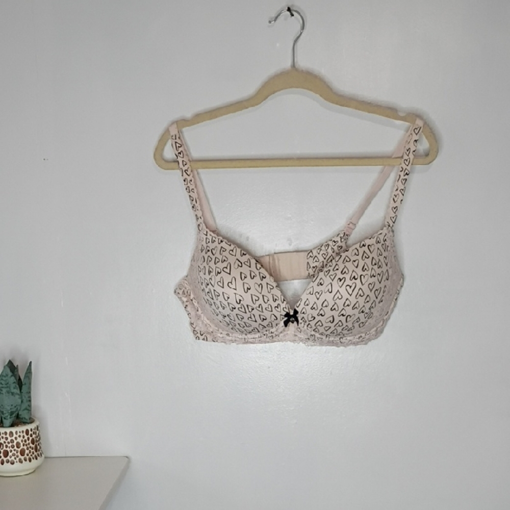 Victoria's Secret T-shirt Bra 38D Heart Patterned Print Bra Pink Black Underwire